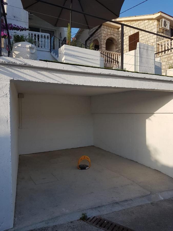 Waterfront Townhouse Sunset View With Garage Apartment Bigova Exterior photo