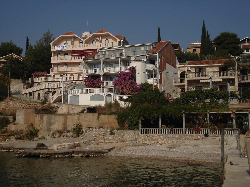 Waterfront Townhouse Sunset View With Garage Apartment Bigova Room photo